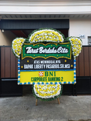 Papan Bunga Duka di Prajekan